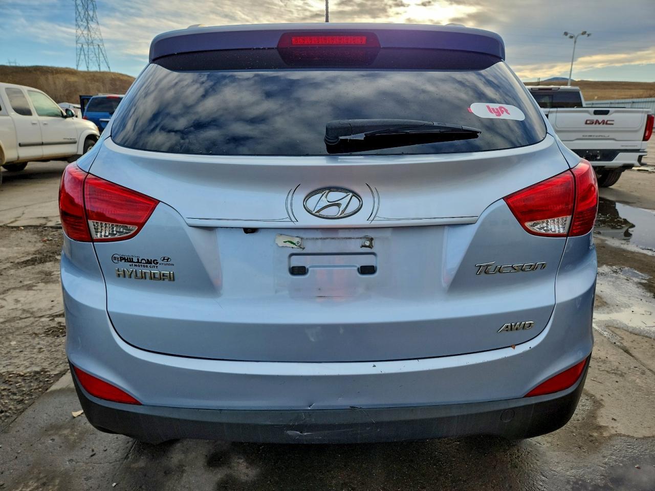 2011 HYUNDAI TUCSON
