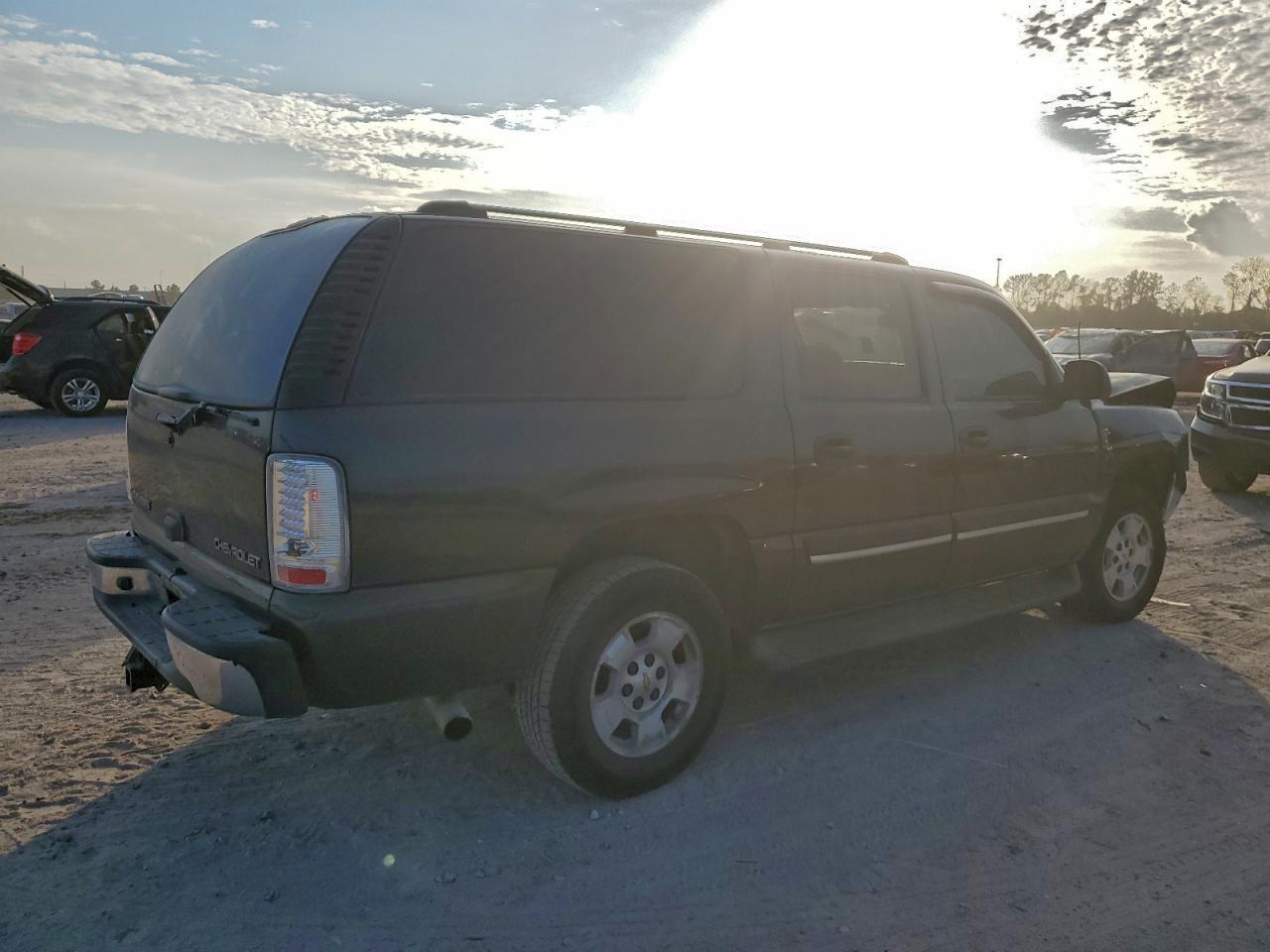 2004 CHEVROLET Suburban