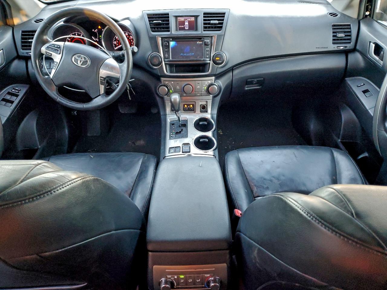 2013 TOYOTA HIGHLANDER