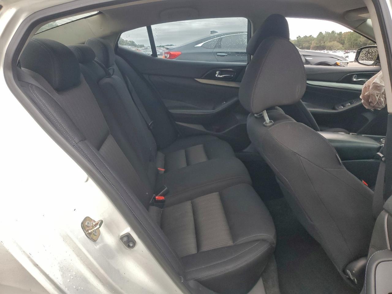 2016 NISSAN Maxima