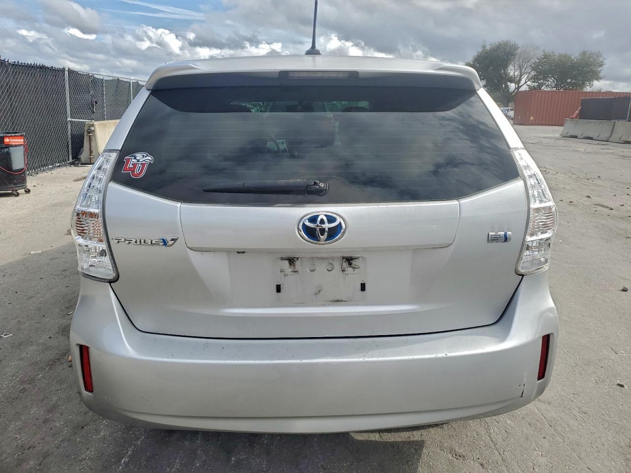 2012 TOYOTA PRIUS V