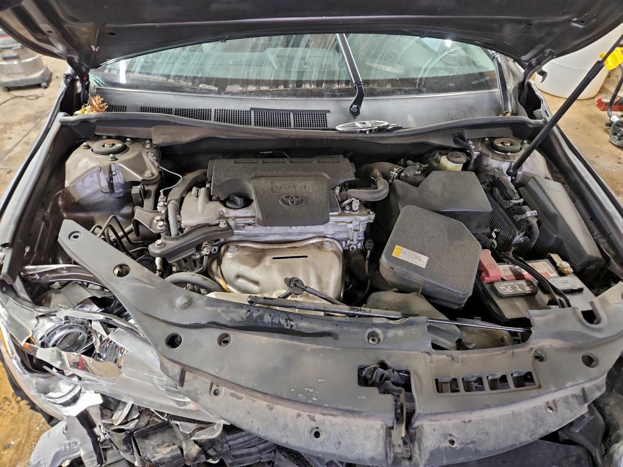 2016 TOYOTA CAMRY