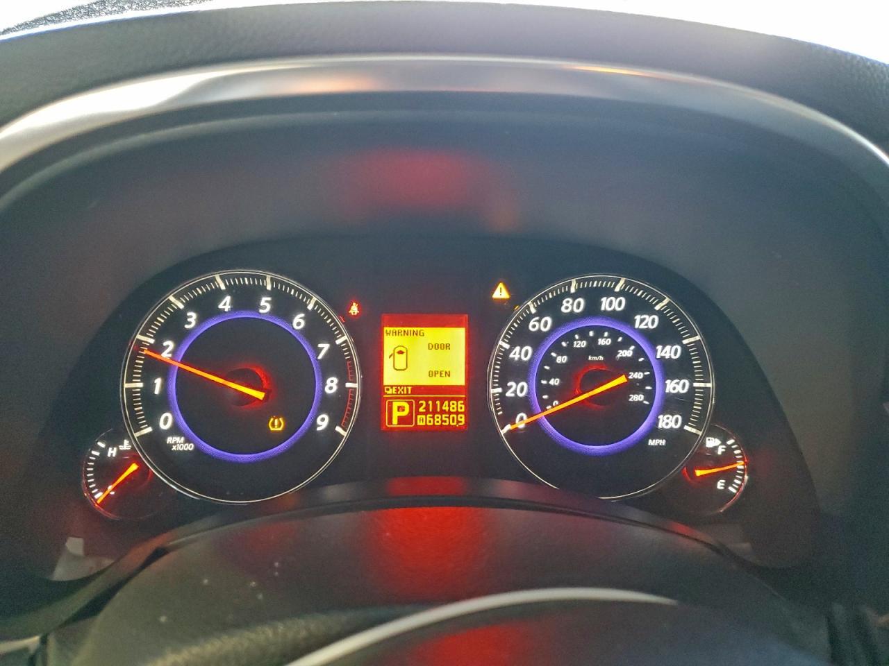 2011 INFINITI FX35