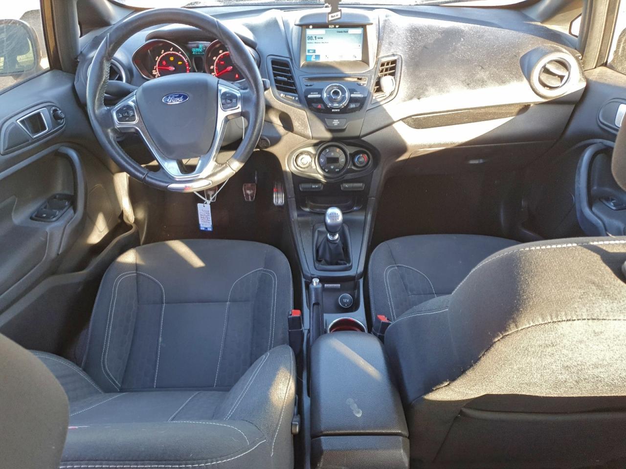 2016 FORD Fiesta