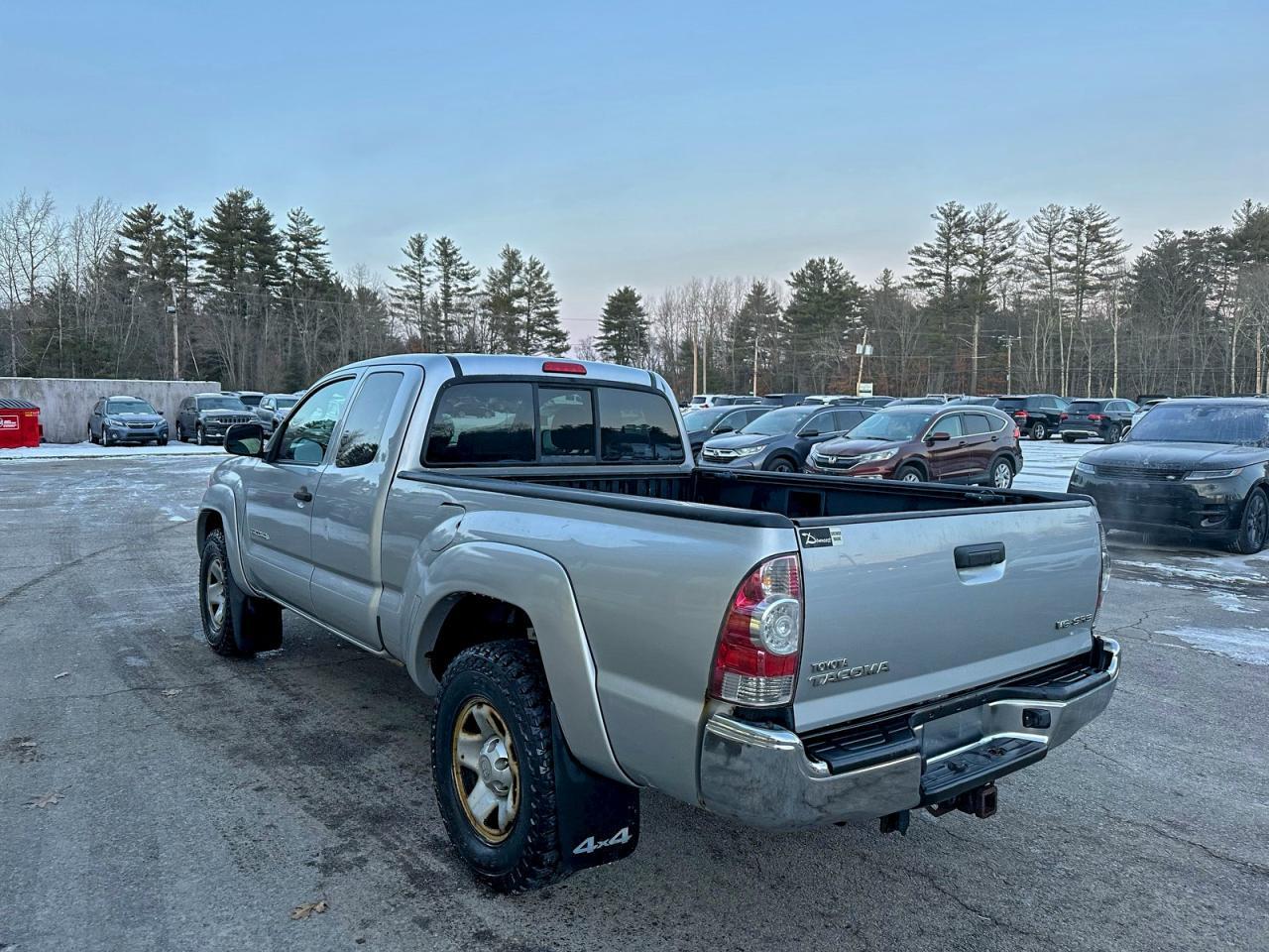2011 TOYOTA TACOMA