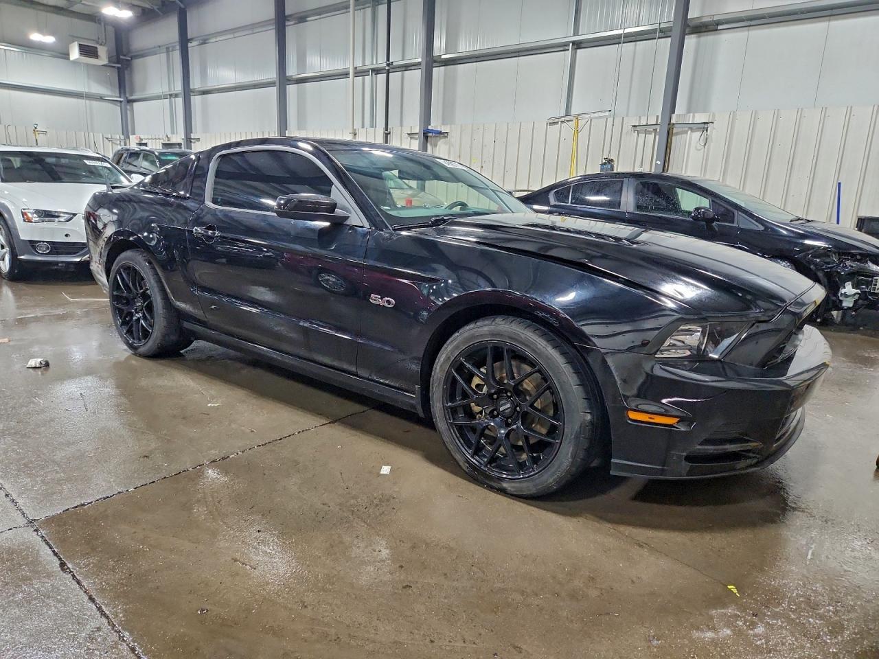 2013 FORD MUSTANG