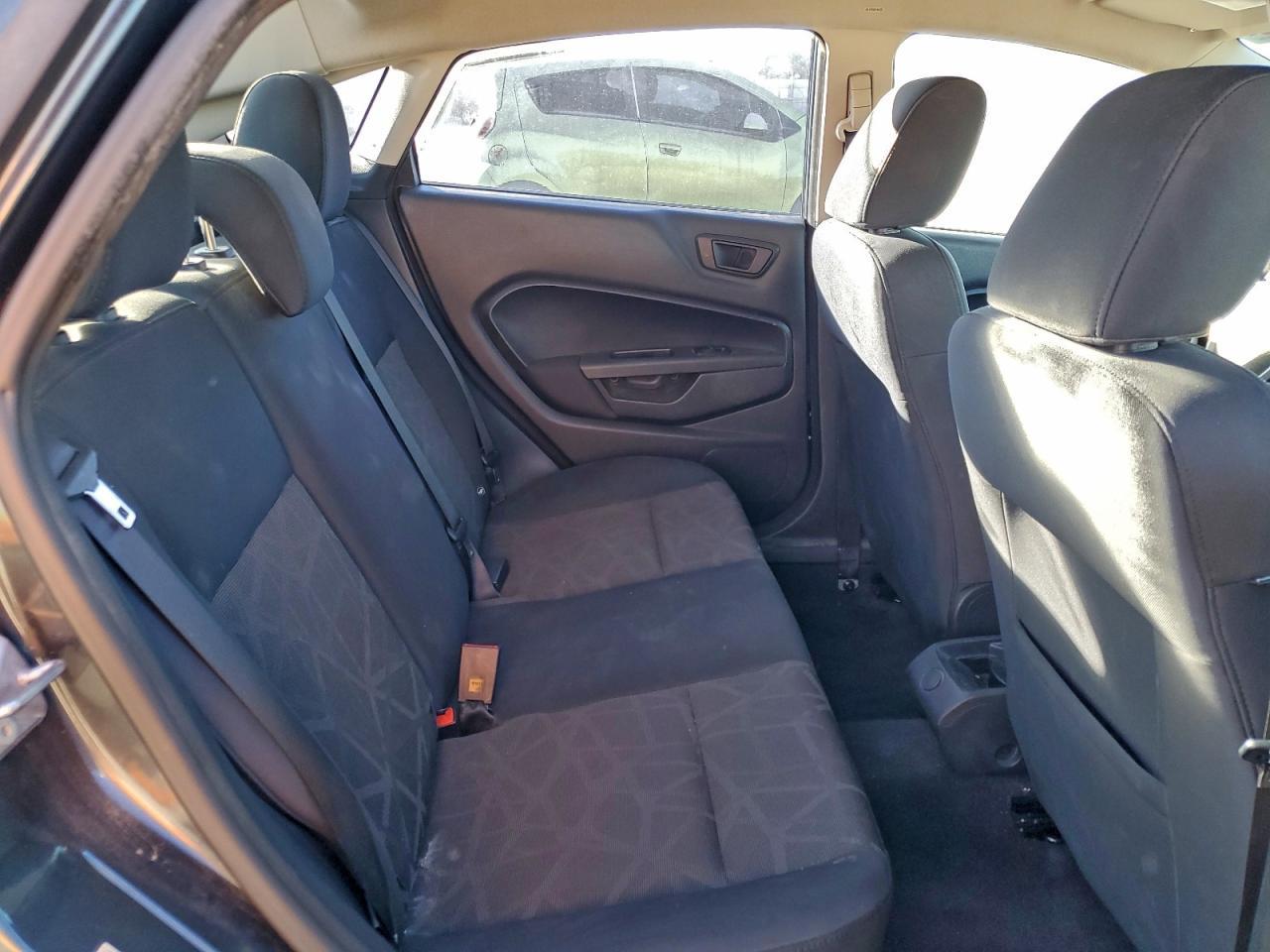 2011 FORD Fiesta