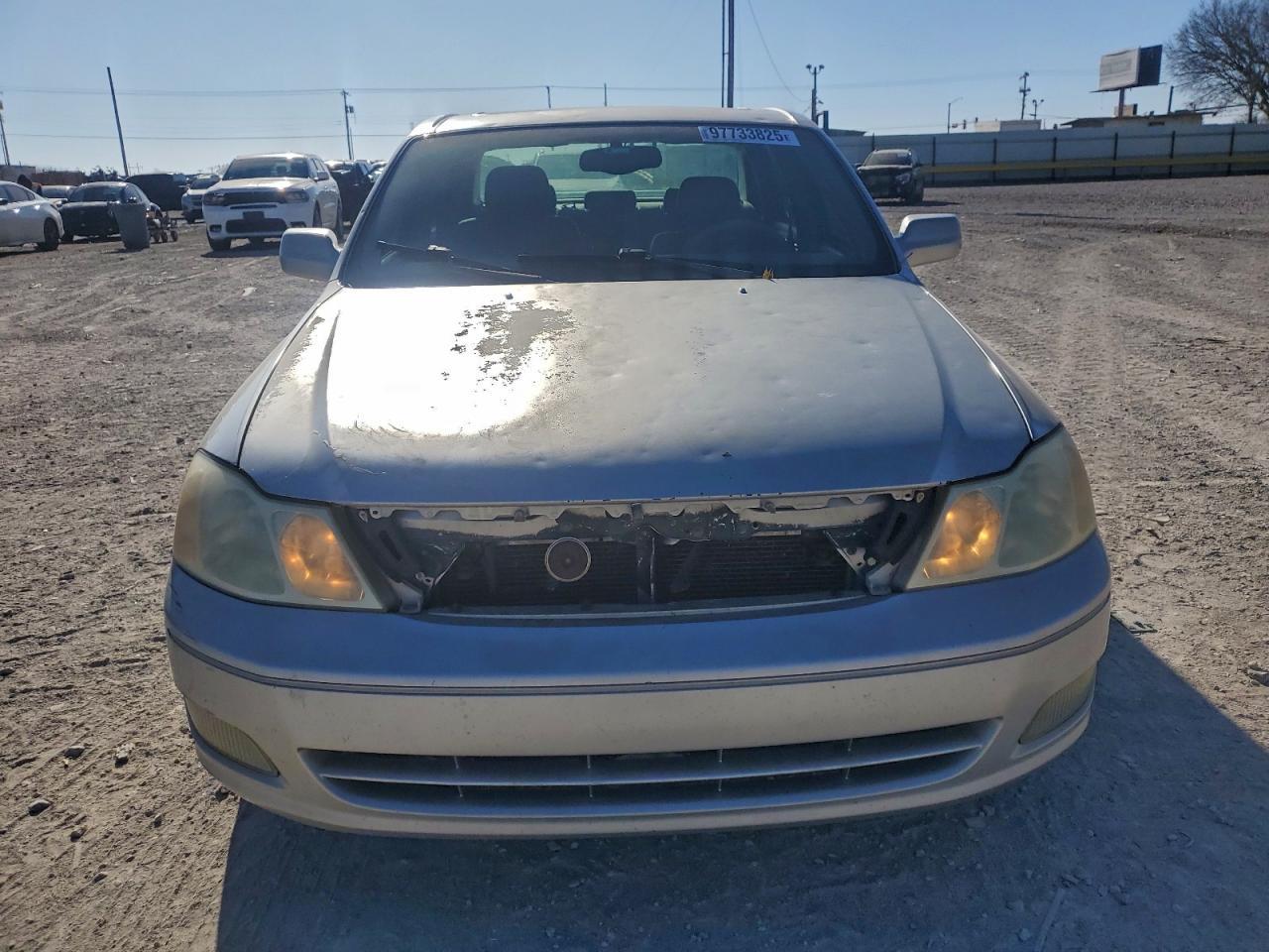 2002 TOYOTA Avalon