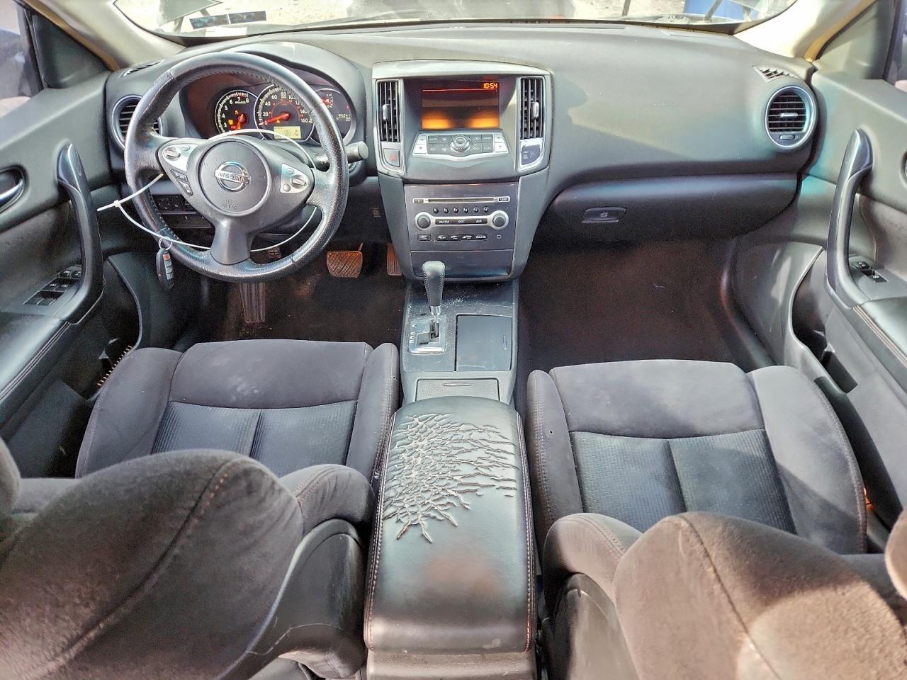 2013 NISSAN Maxima