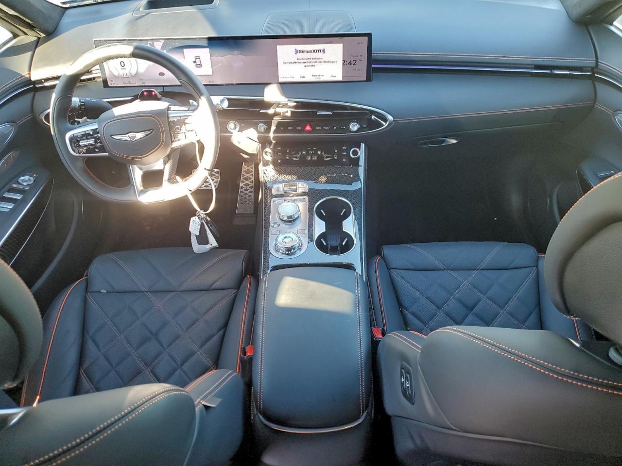 2026 GENESIS GV70