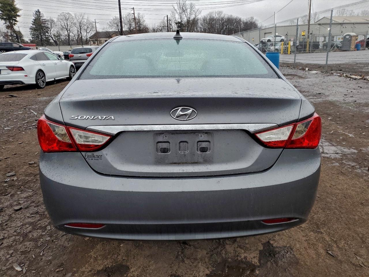 2011 HYUNDAI SONATA