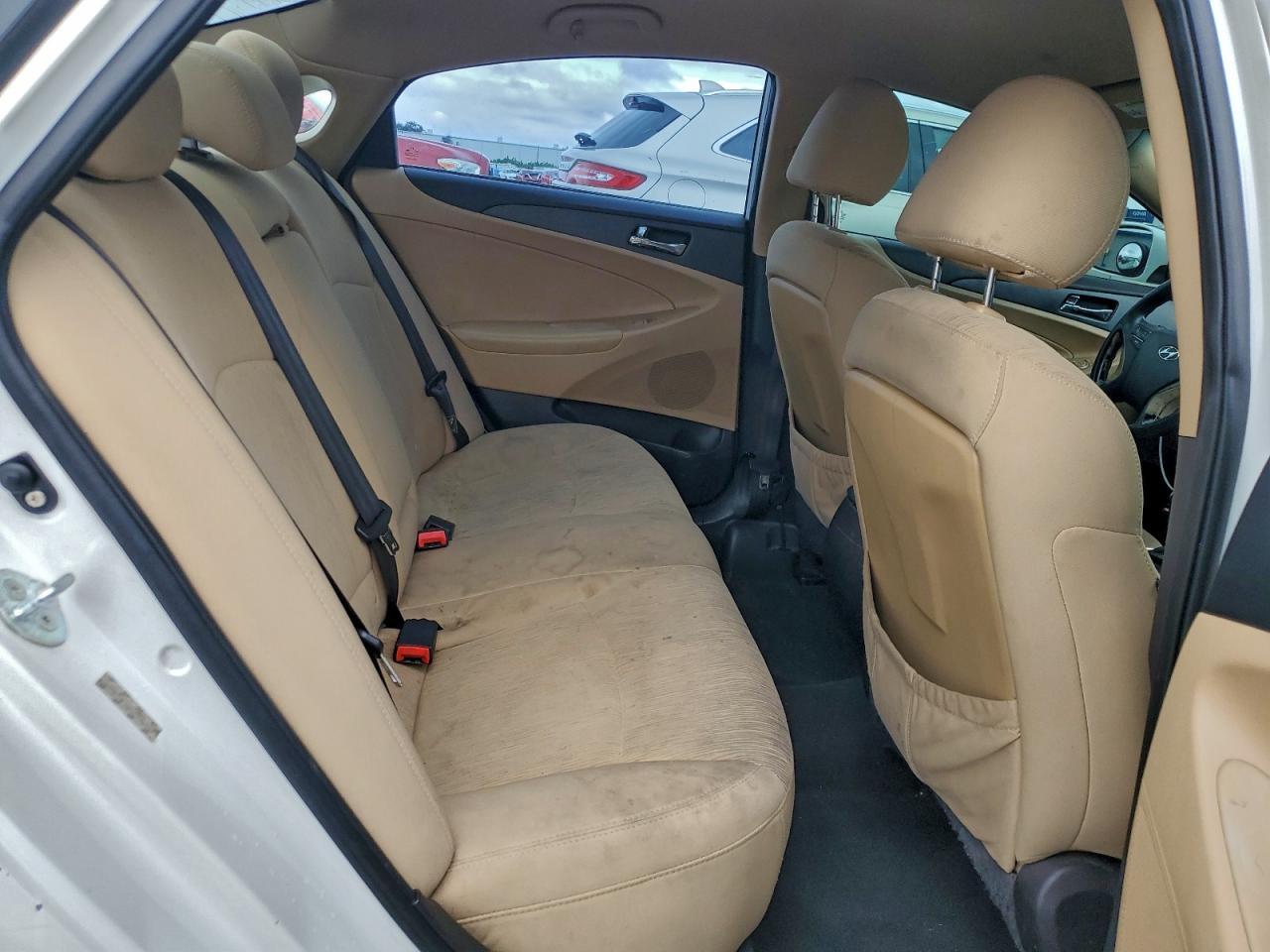 2011 HYUNDAI SONATA