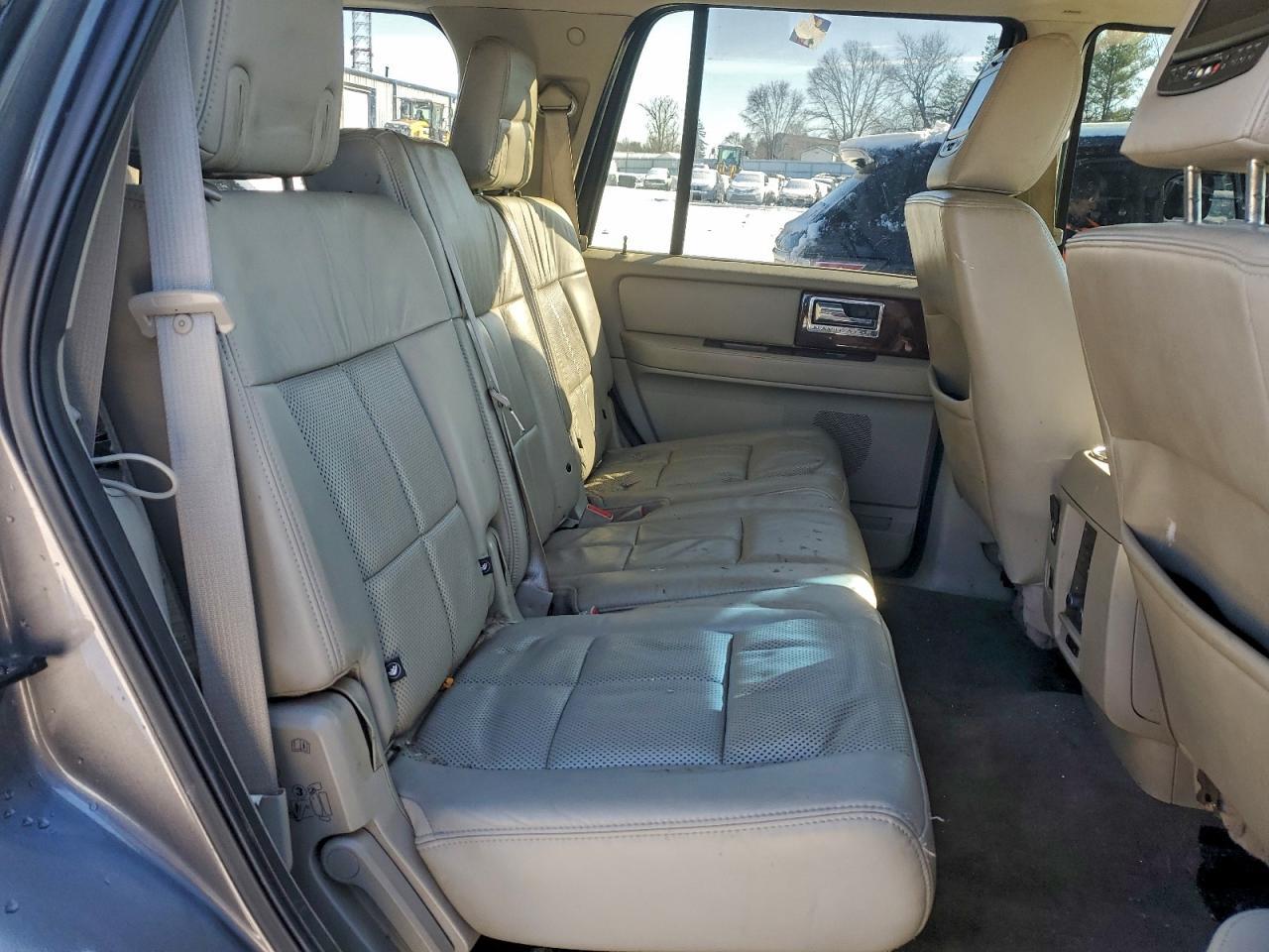 2013 LINCOLN Navigator