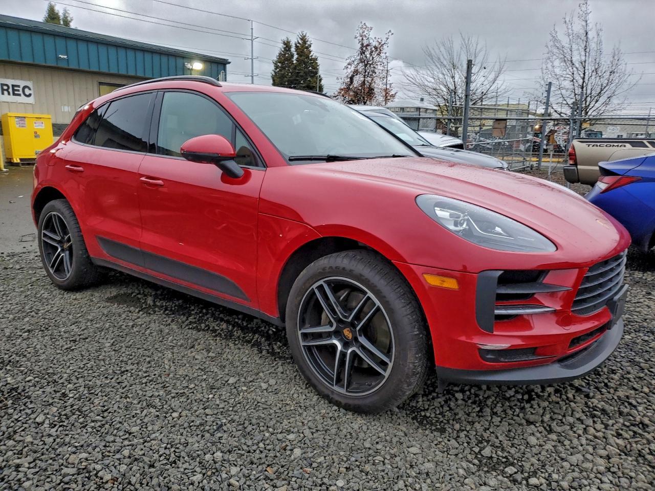 2021 PORSCHE Macan