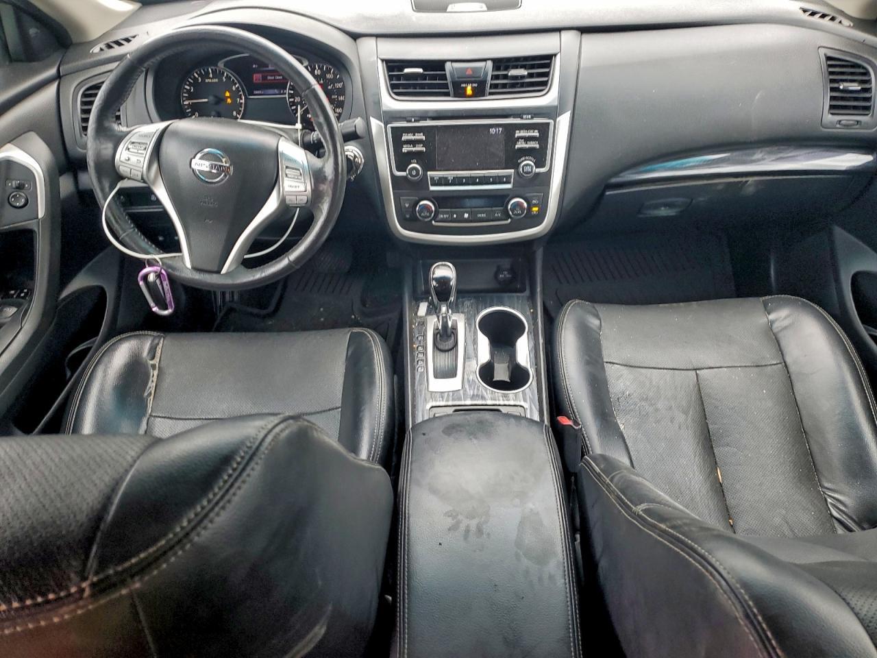 2017 NISSAN