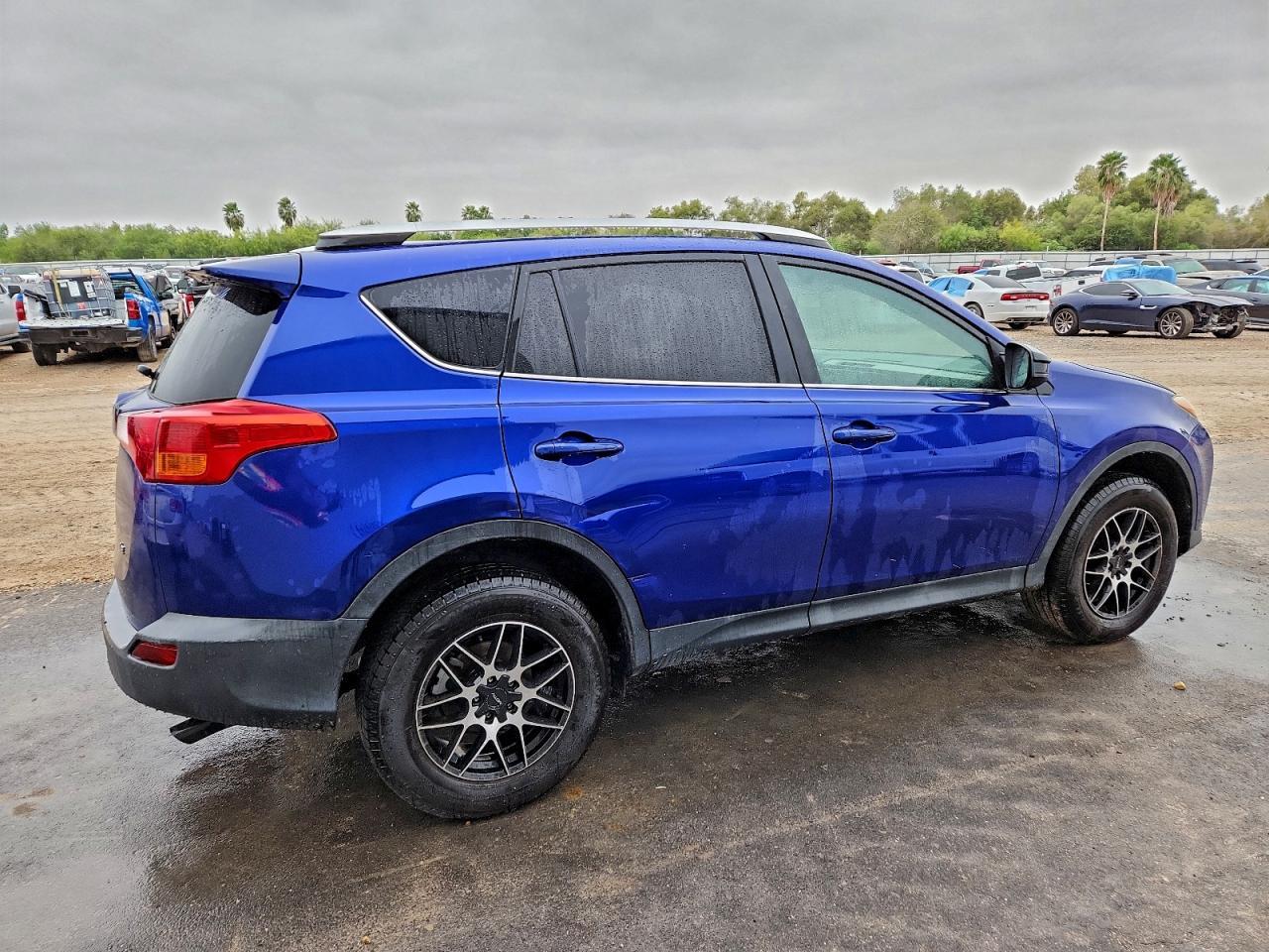2015 TOYOTA RAV4