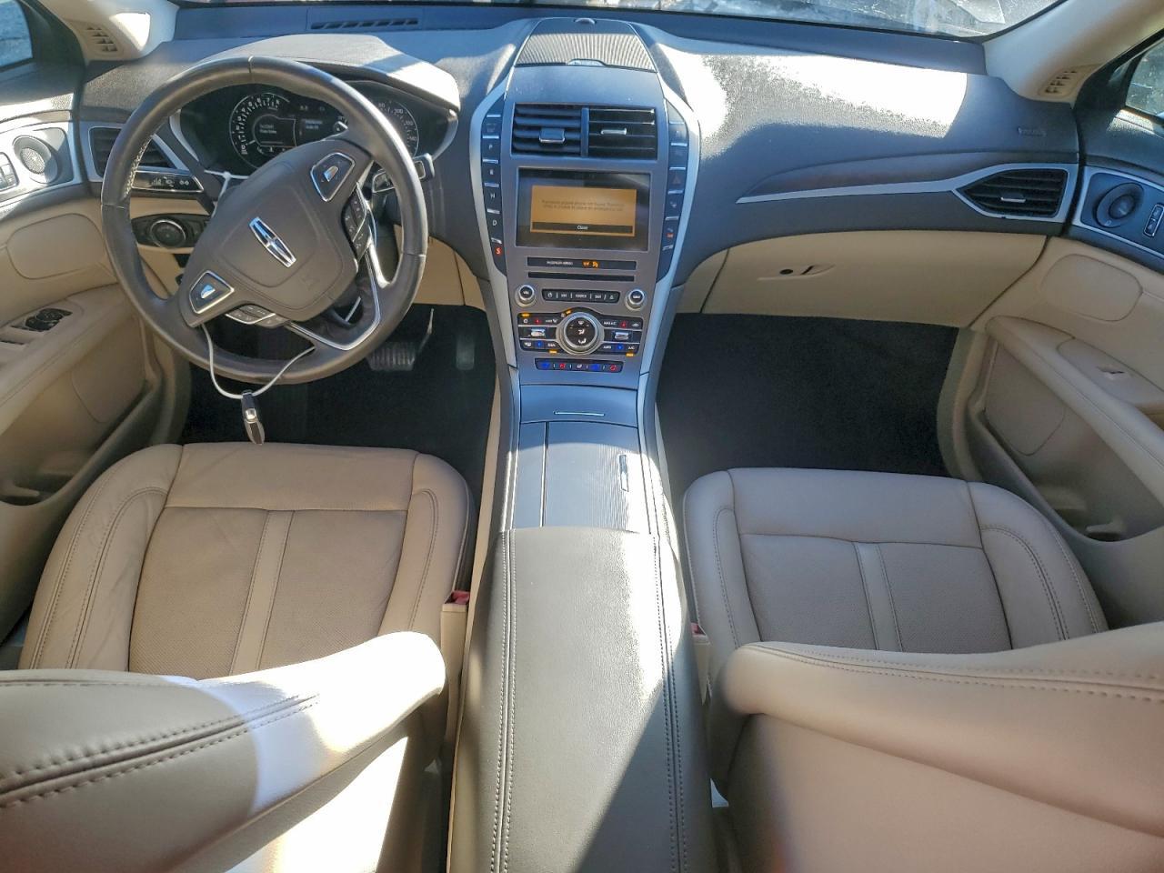 2017 LINCOLN MKZ