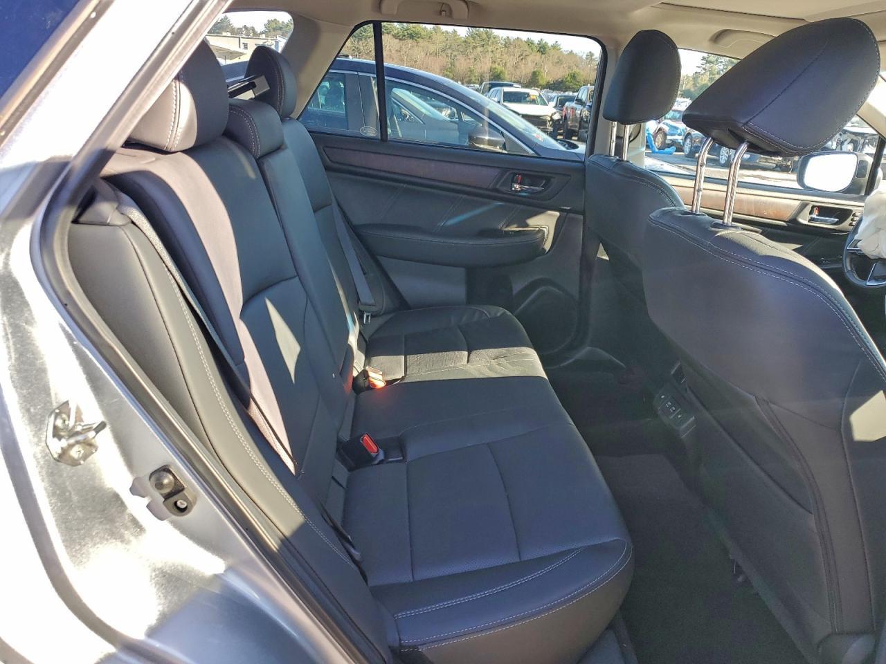2019 SUBARU Outback