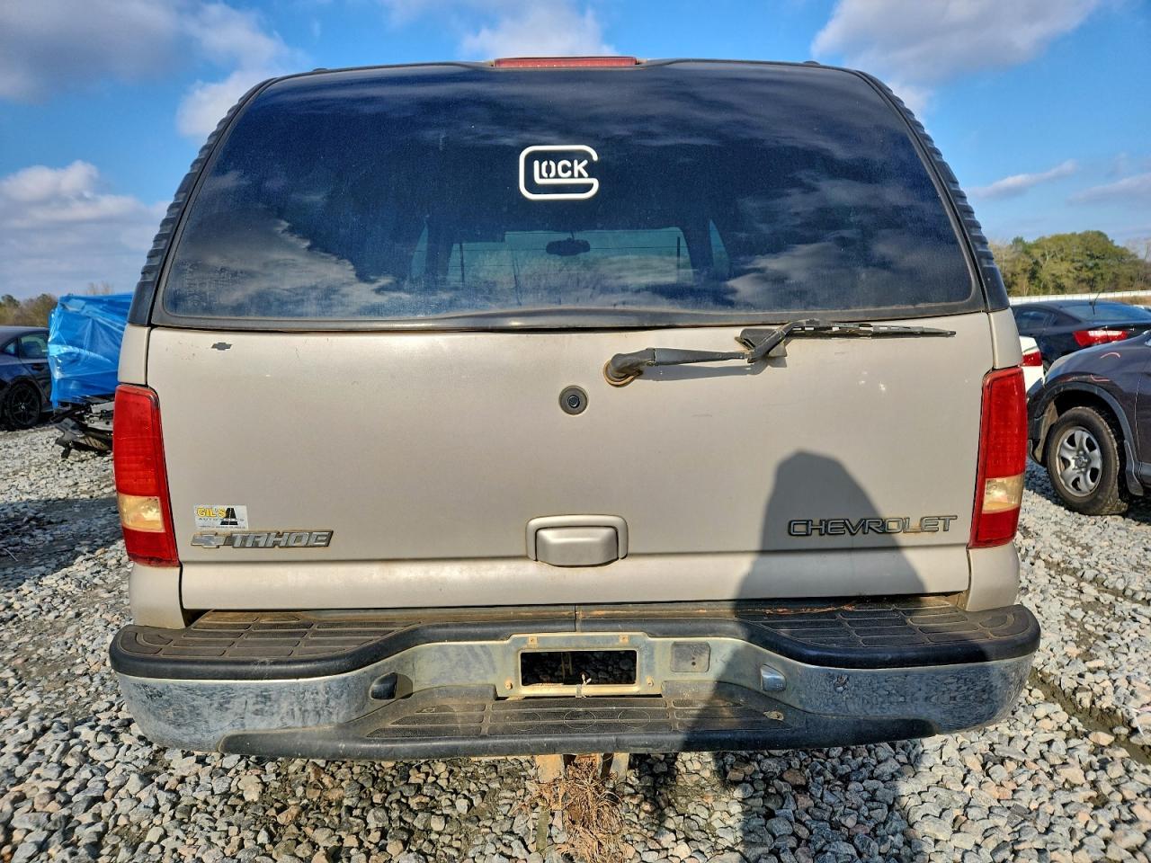 2004 CHEVROLET Tahoe