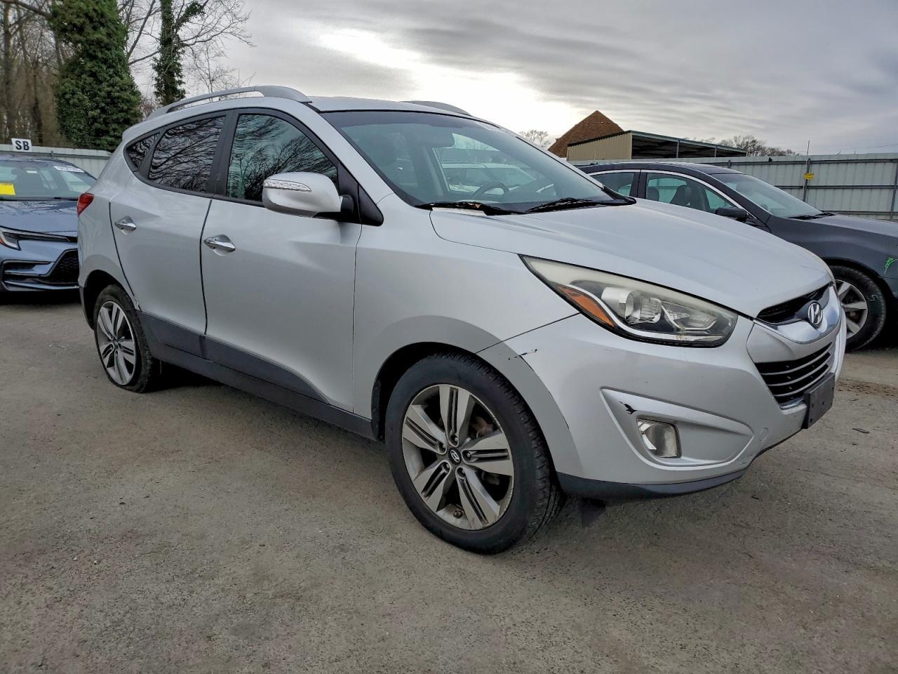 2015 HYUNDAI TUCSON