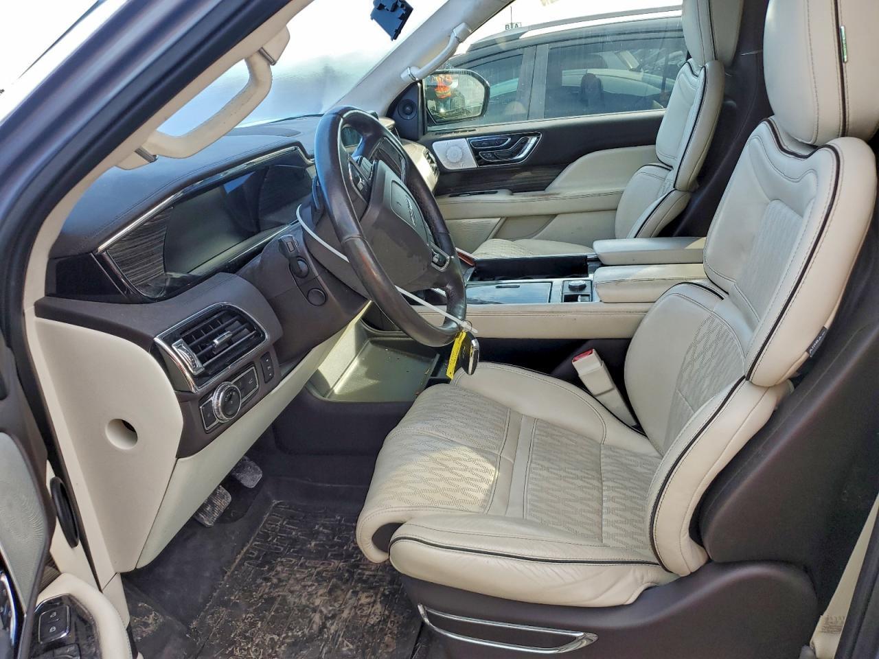 2019 LINCOLN Navigator