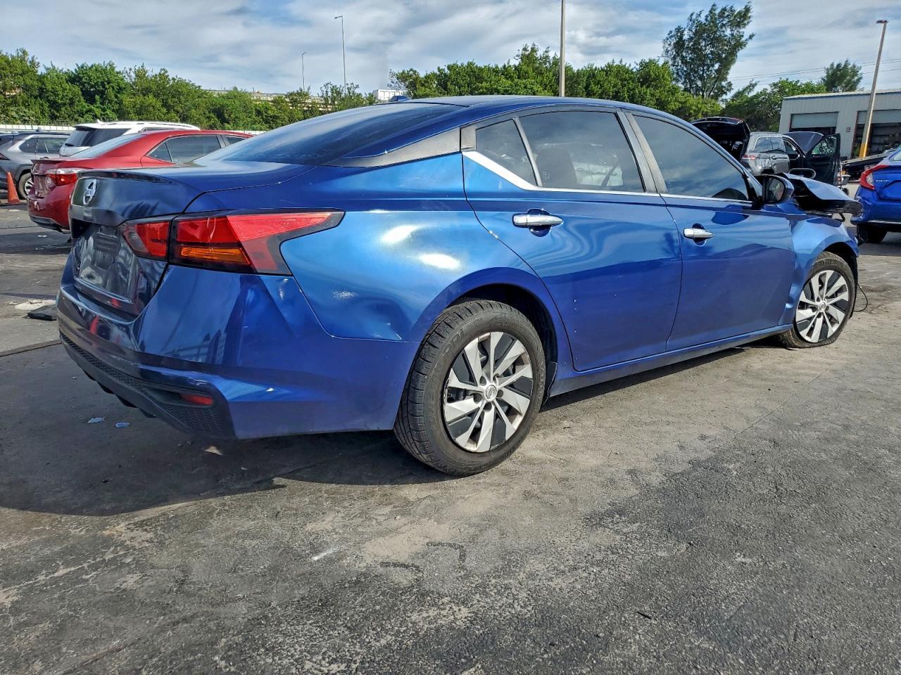 2019 NISSAN ALTIMA