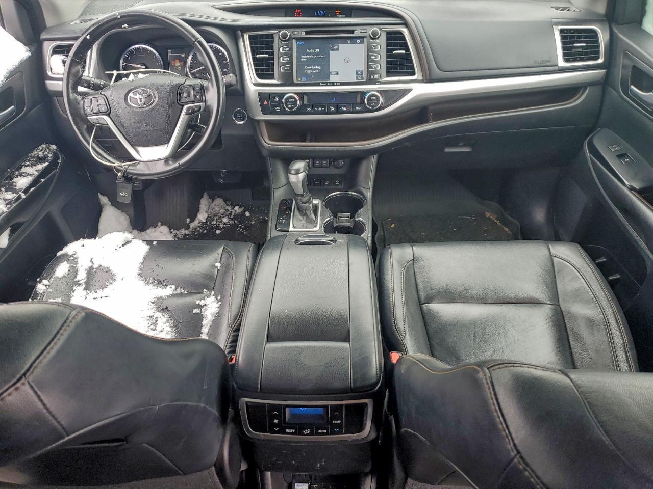 2017 TOYOTA HIGHLANDER