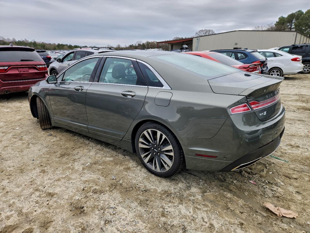 2017 LINCOLN MKZ