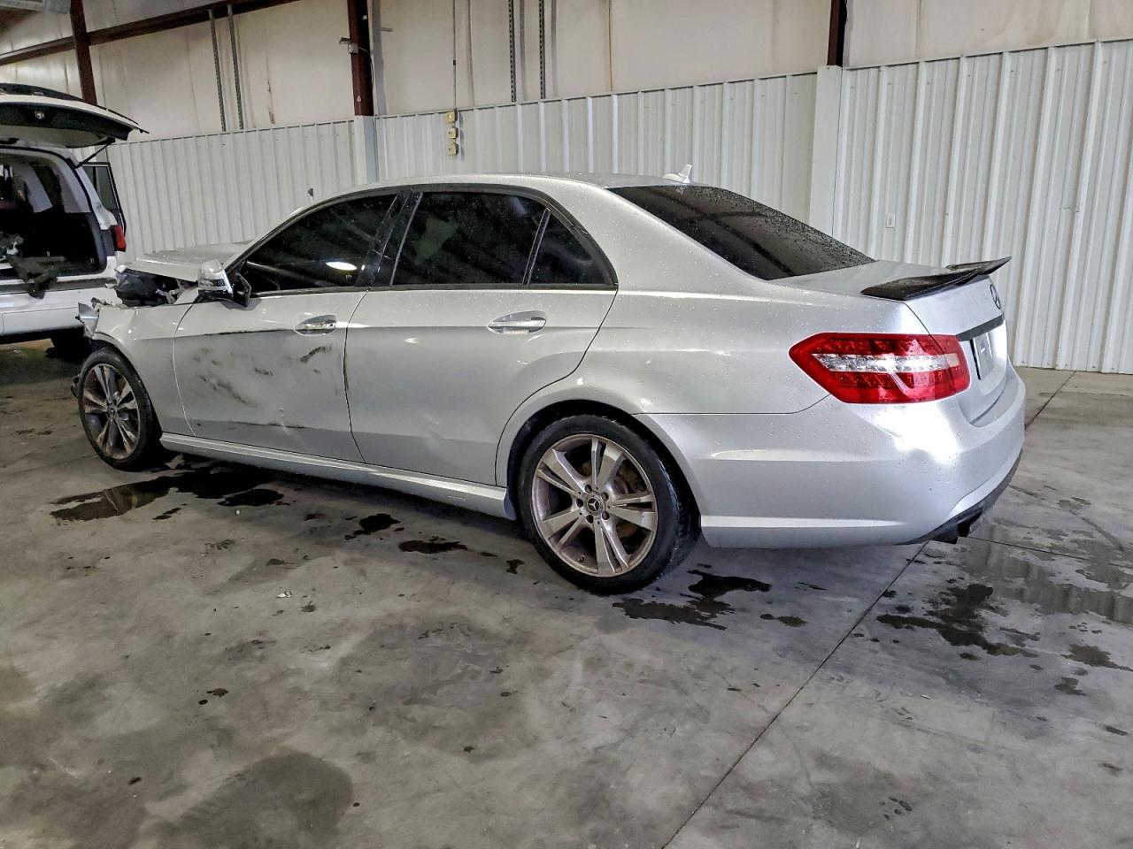 2013 MERCEDES-BENZ E-Class