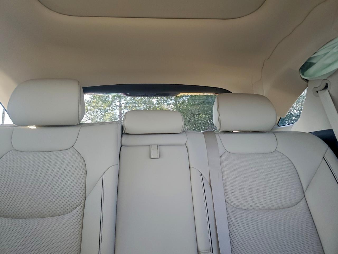2025 GENESIS GV70