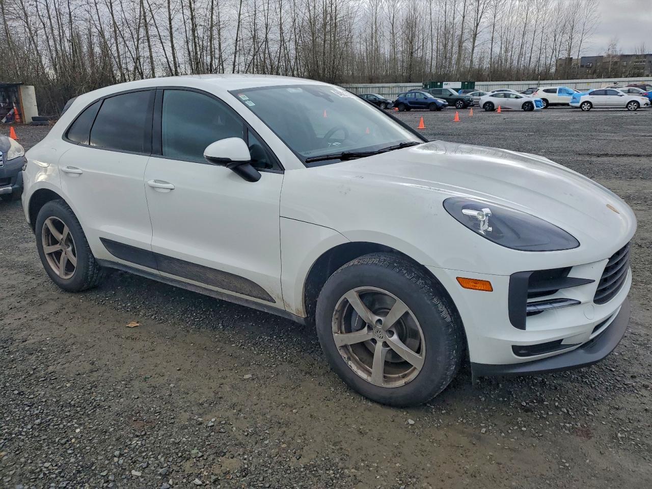2019 PORSCHE Macan