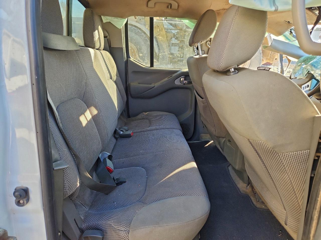 2017 NISSAN Frontier