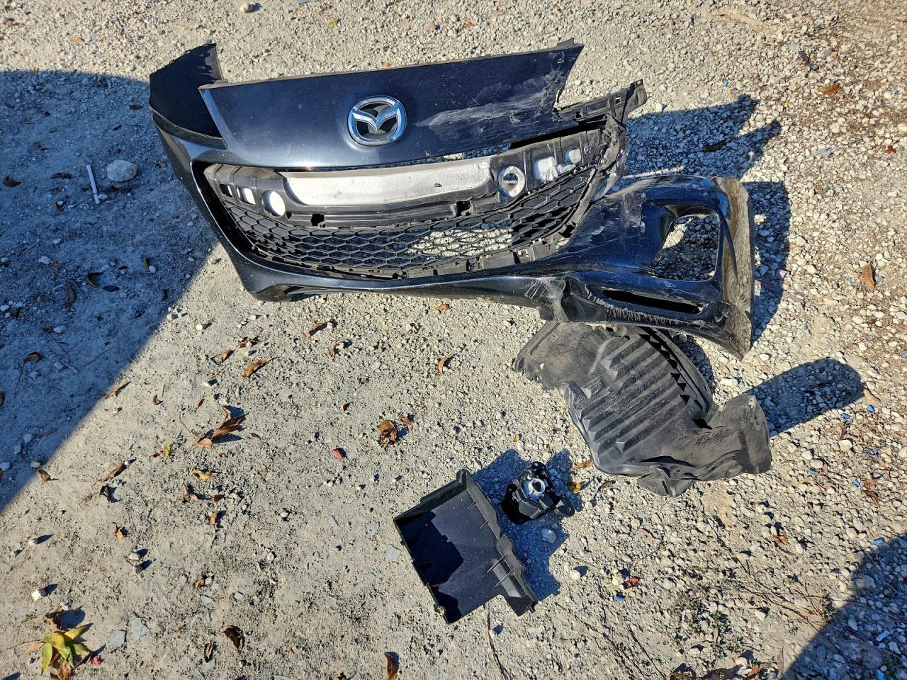 2013 MAZDA 3