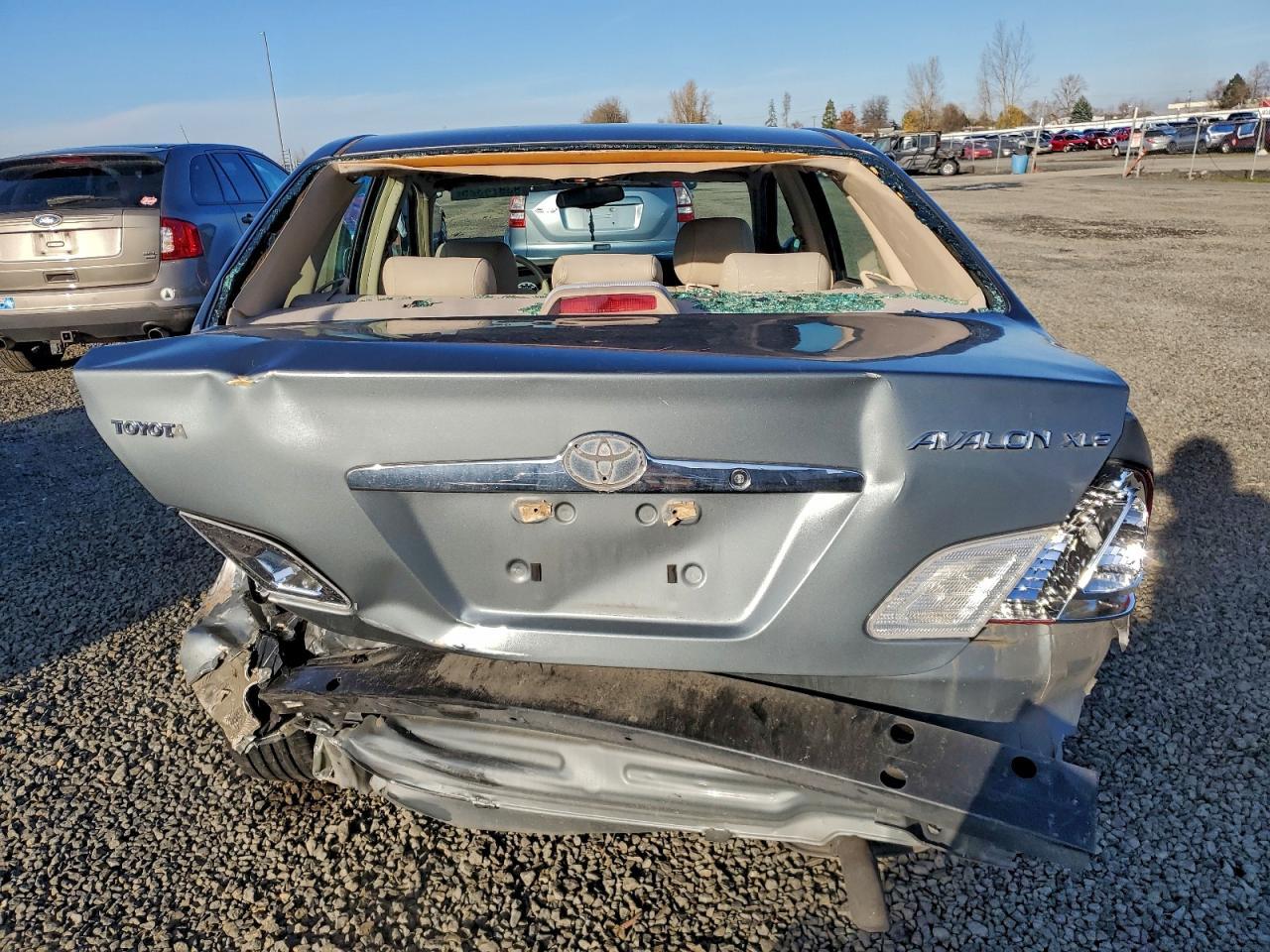 2000 TOYOTA Avalon