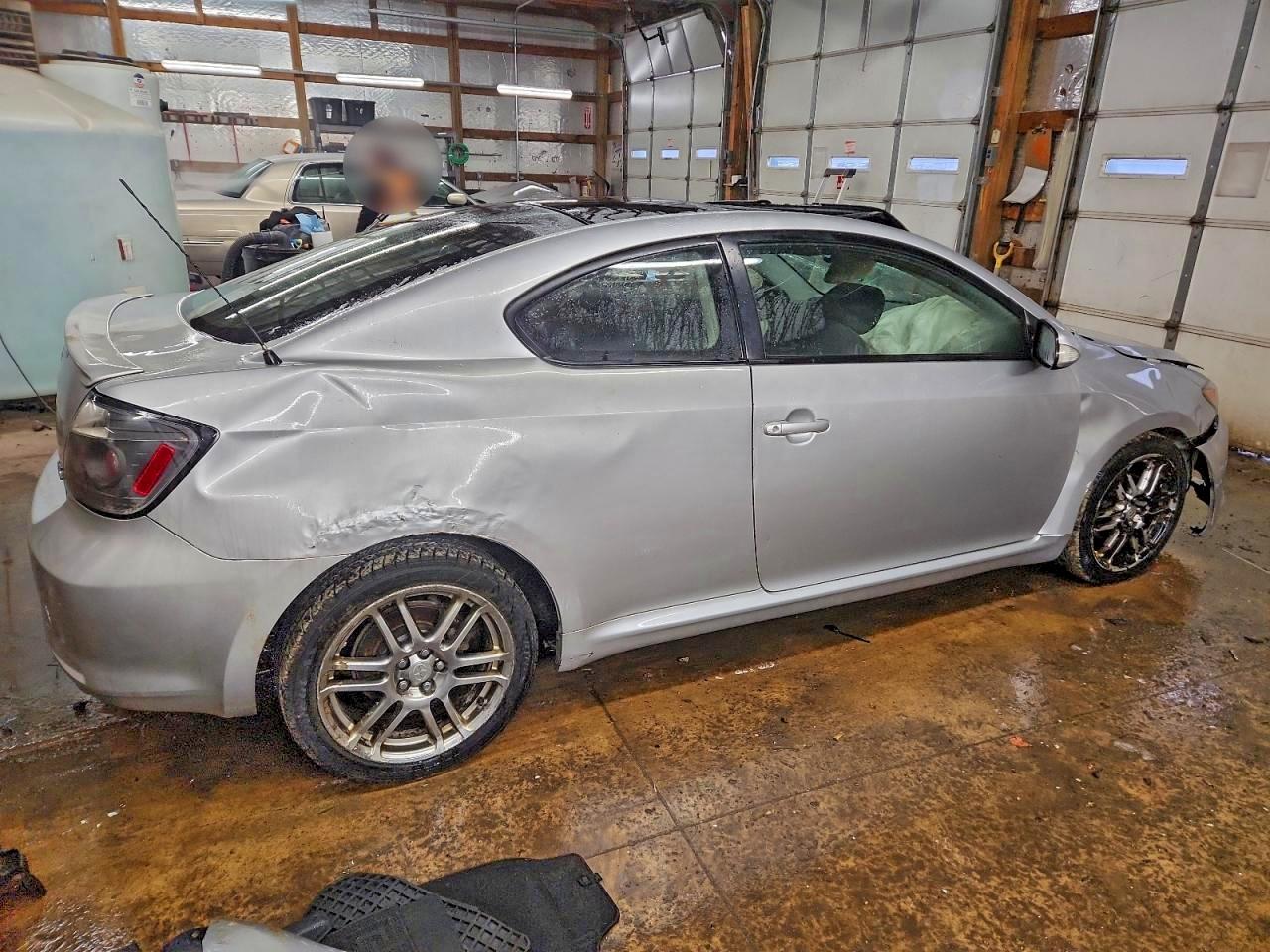 2006 TOYOTA SCION