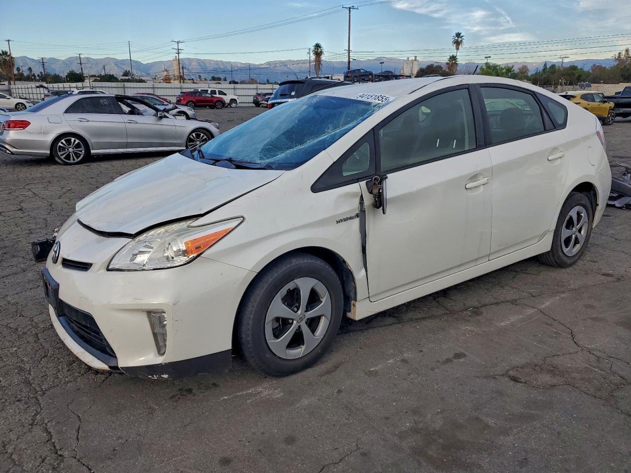 2015 TOYOTA PRIUS