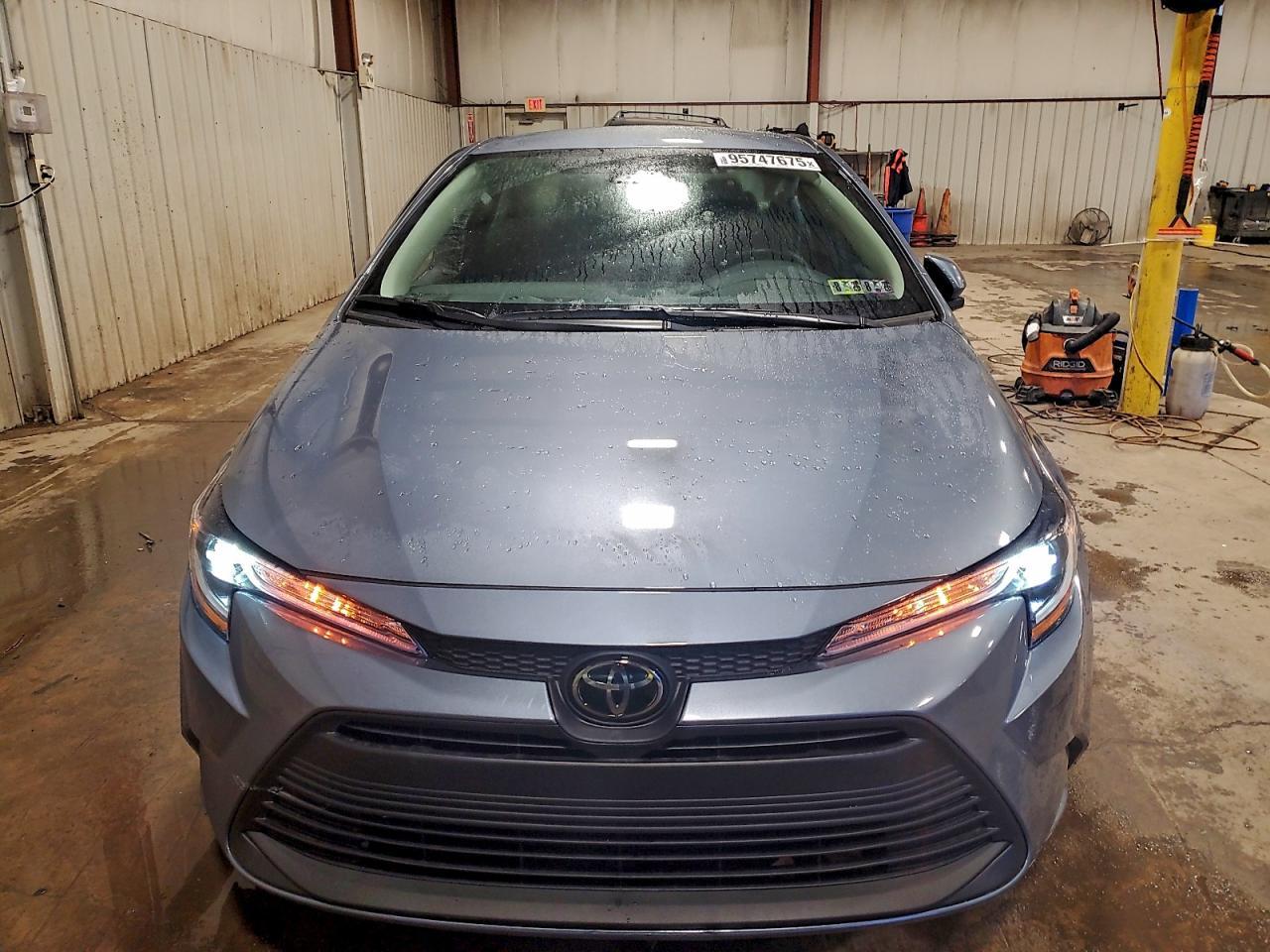 2025 TOYOTA COROLLA