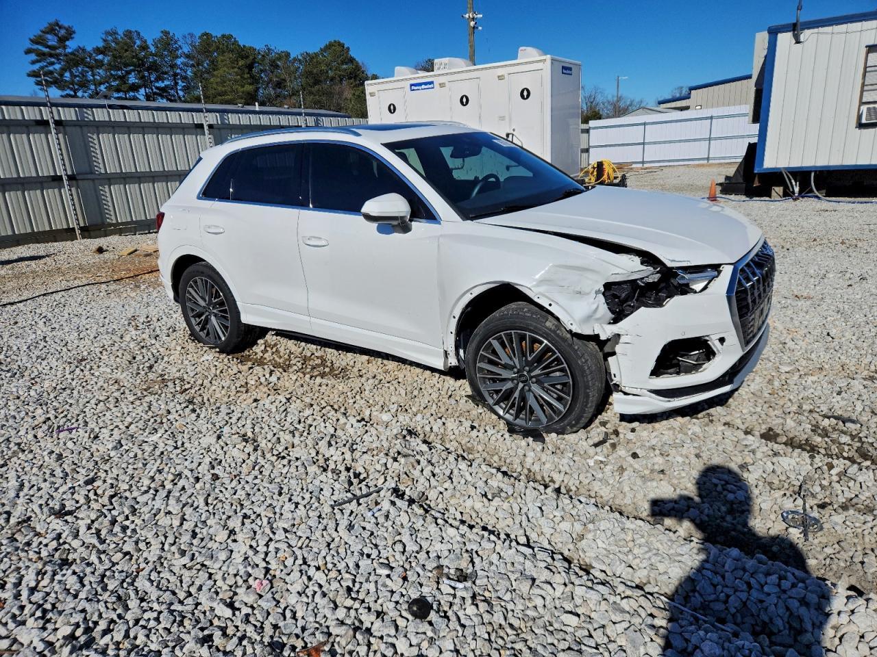 2022 AUDI Q3