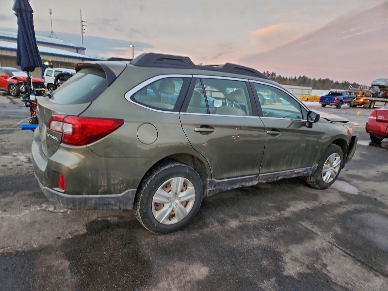 2015 SUBARU Outback