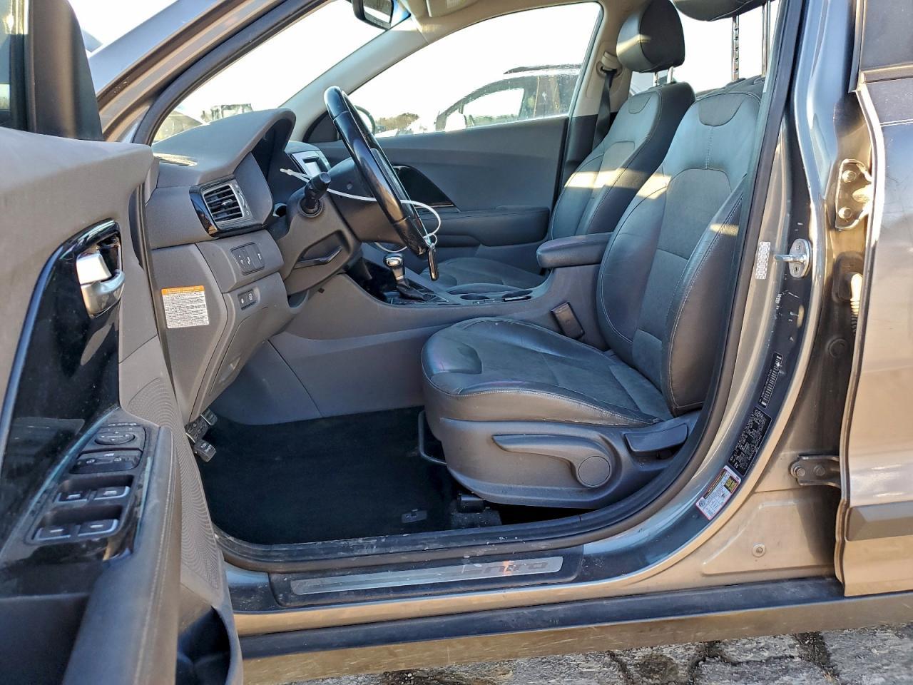 2017 KIA Niro