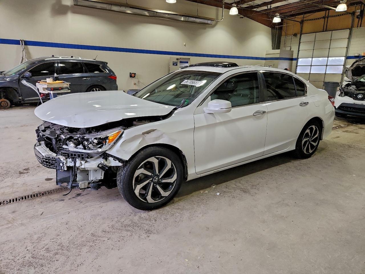 2017 HONDA ACCORD