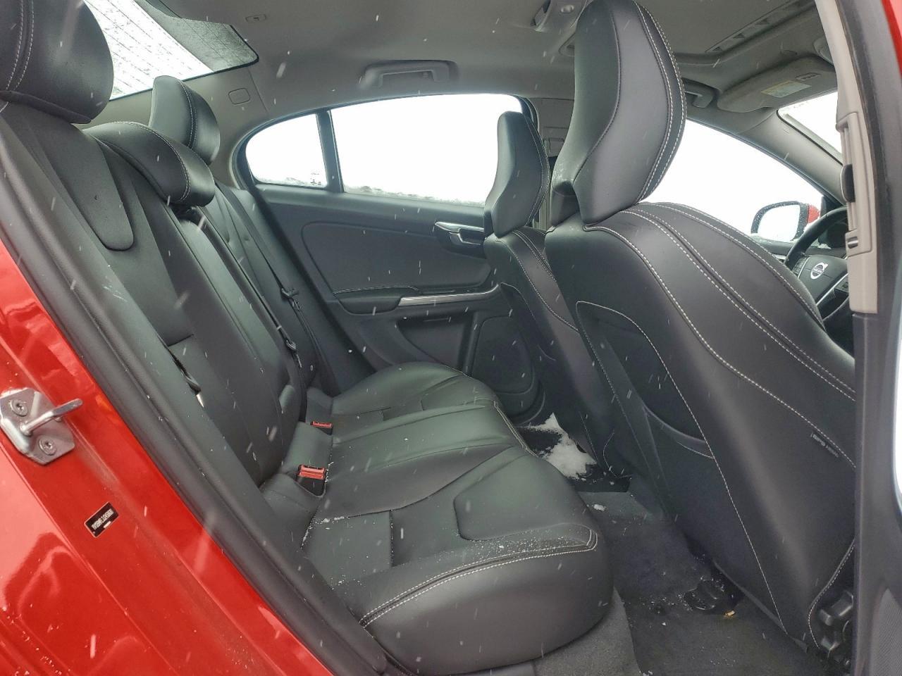 2018 VOLVO S60