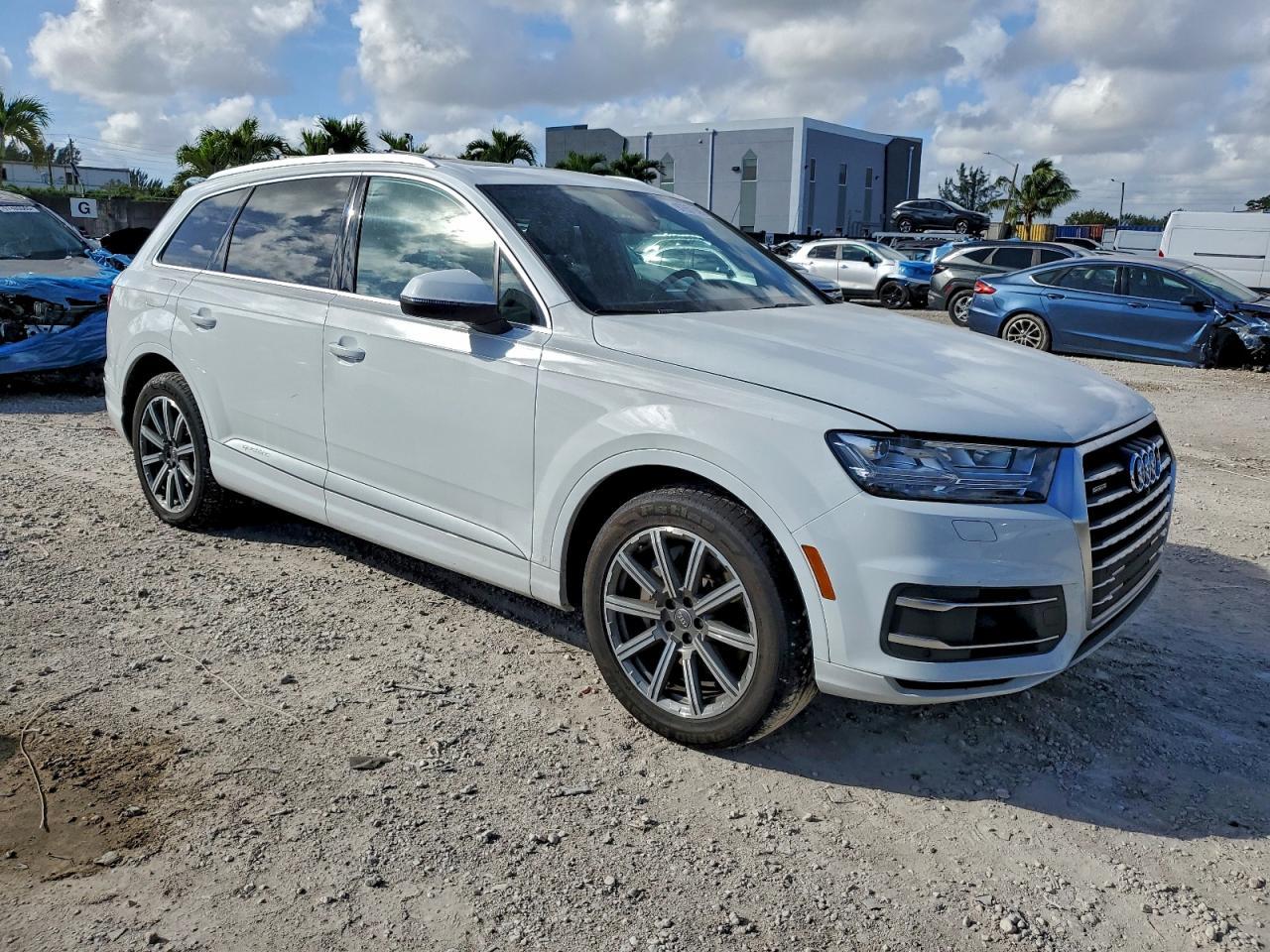 2018 AUDI Q7
