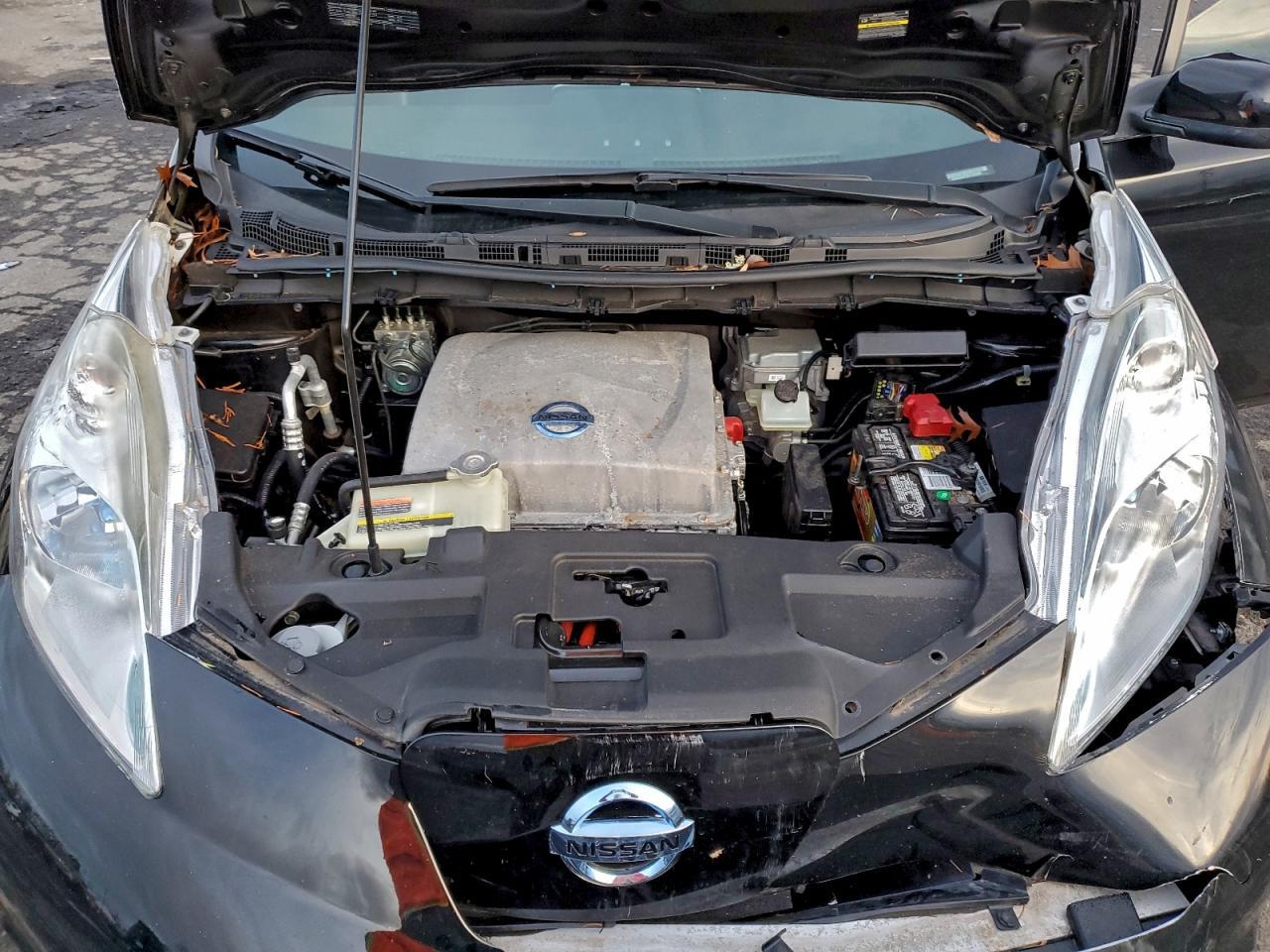 2013 NISSAN LEAF