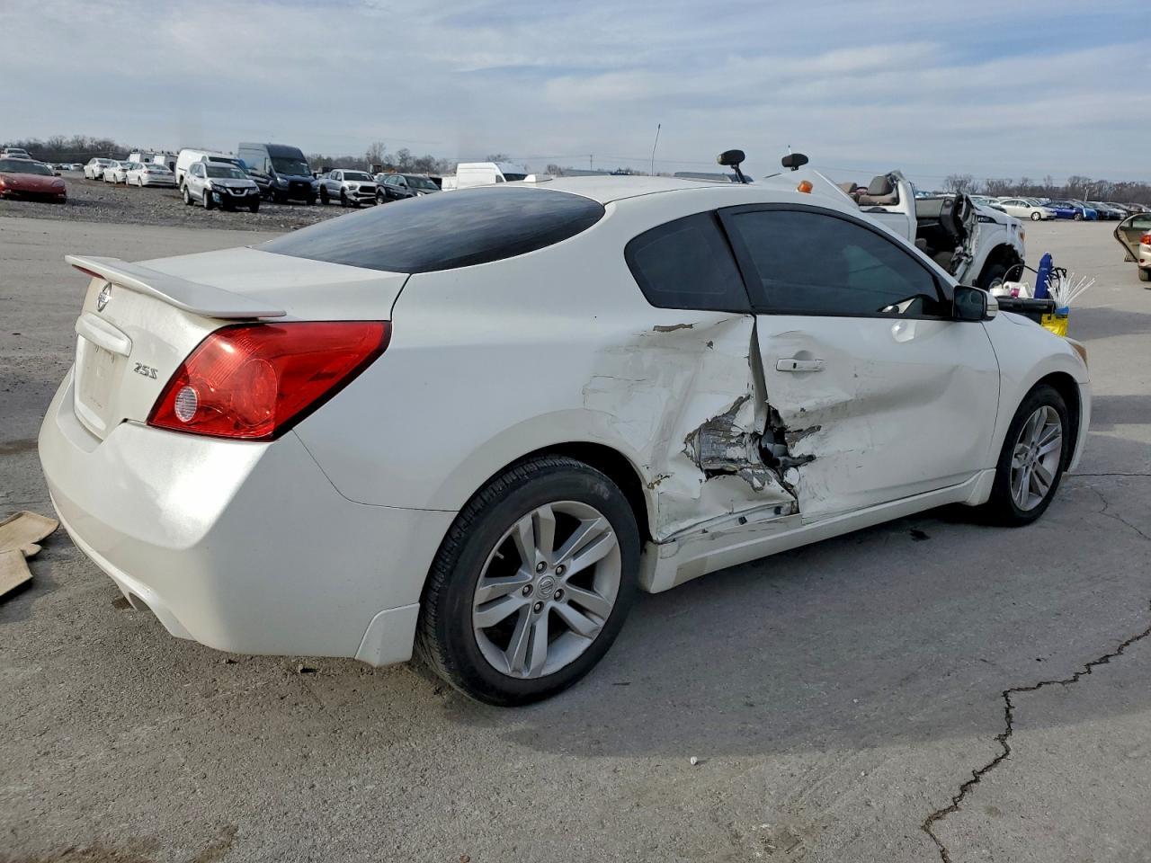 2010 NISSAN ALTIMA