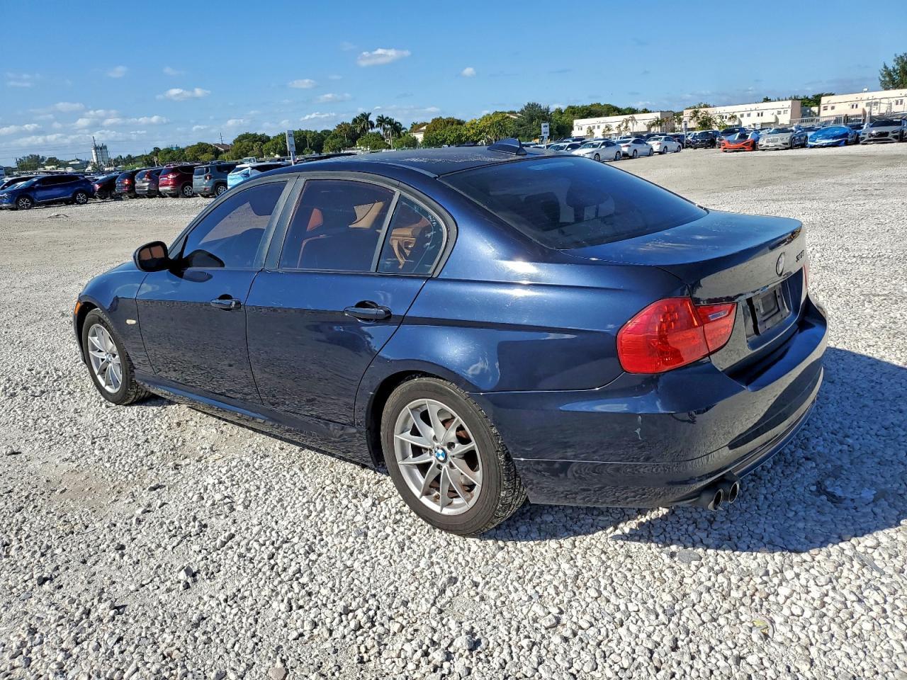 2010 BMW 3 SERIES