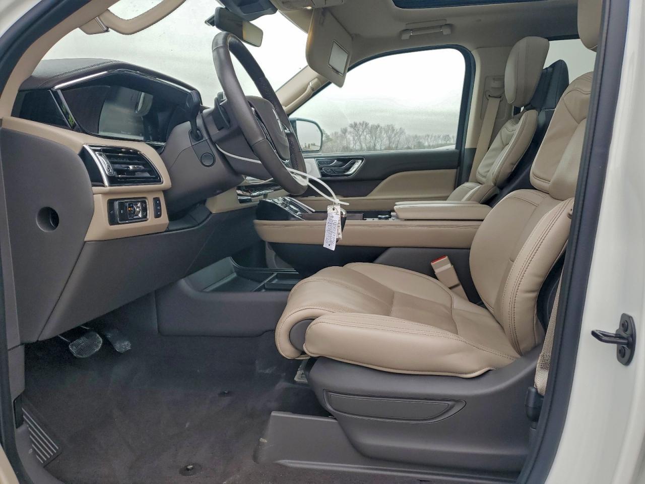 2024 LINCOLN Navigator