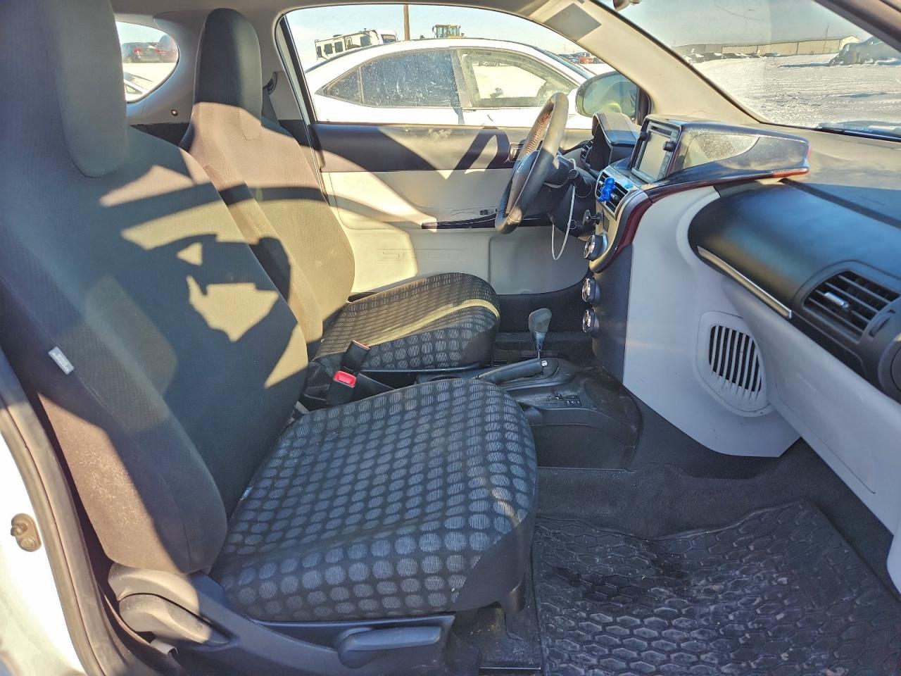 2015 TOYOTA SCION