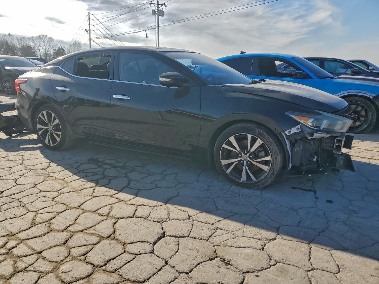 2017 NISSAN Maxima