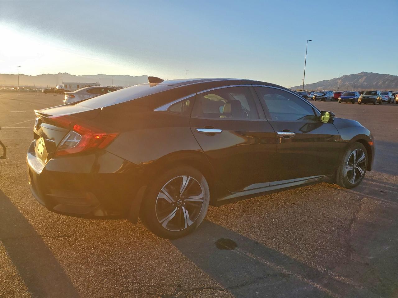2016 HONDA CIVIC
